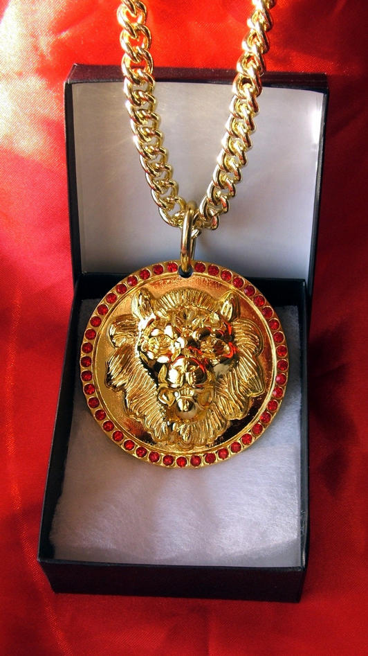 RED CRYSTAL ELVIS LIONHEAD PENDANT