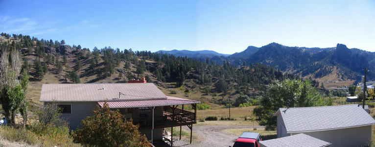 River View Guest House over looks Eagle Rock and the Missourri River.