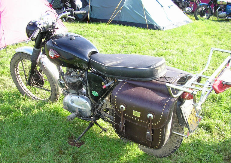 Albert's WD B40 BSAOC rally IOM