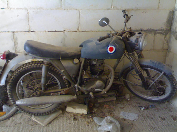Clives's BSA WD B40 GB