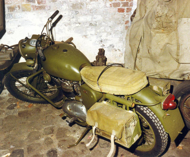 Danish WD B40