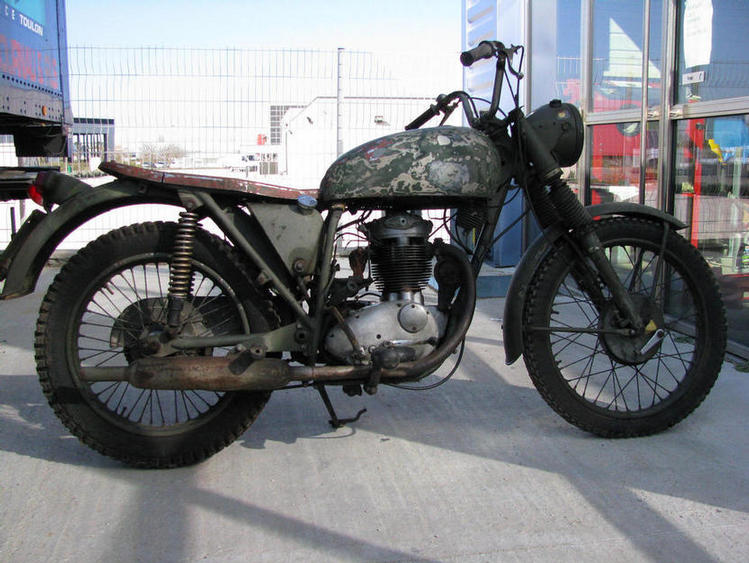 Dominique's BSA WD B40