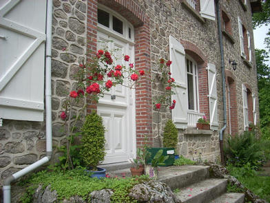 Beauvais , chambres d'hotes, curtains, garden, roses