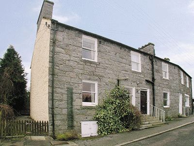 Kenmure Cottage - semi-detached 2 Bedroom Cottage