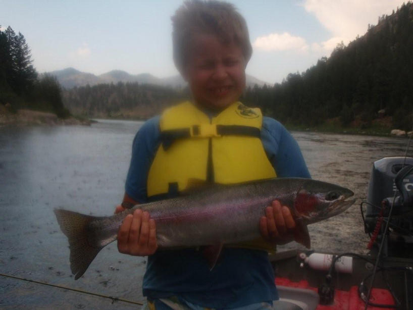 MISSOURI RIVER TROUT FLYFISHING GUIDE