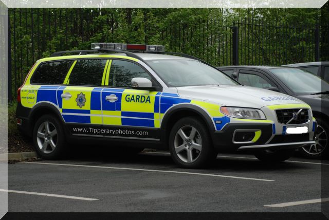 Garda Regional Response Volvo XC70