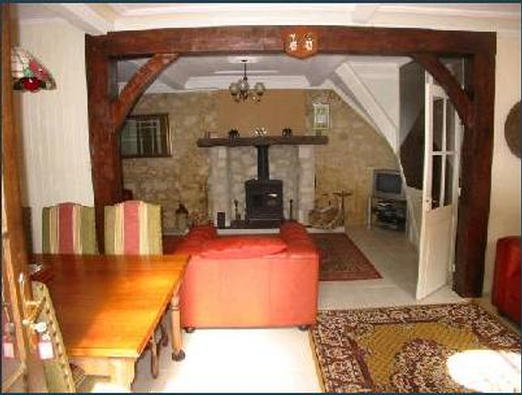 picture of main living area in Dordgone property