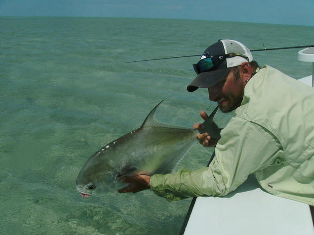FISHING ON FLY BIG PINE KEY, FLORIDA