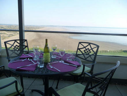 A special fine dining experience on the balcony