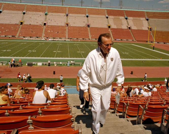 Legendary Oakland Raiders Coach/Owner & Former AFL Commissioner, Al Davis dies at age 82.