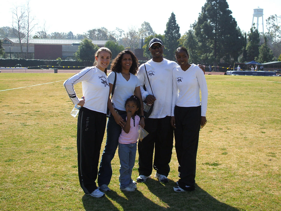 l-r...Destany Cearley, Adrianne Webb, Steve Metz, Cavetra Mitchell & front , Kristen Webb