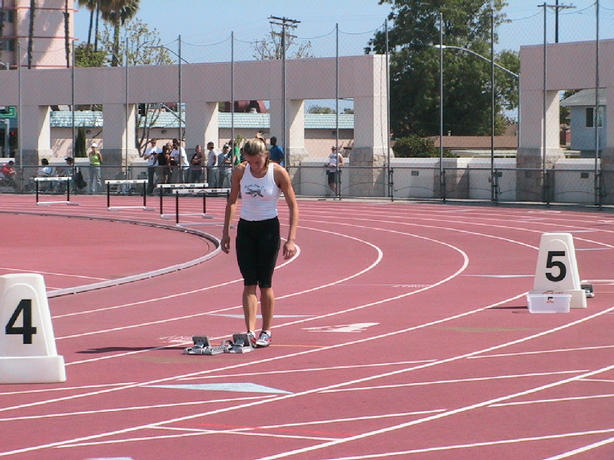 SBTC Hurdler, Destany Cearley checks her blocks