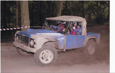 land rover racing