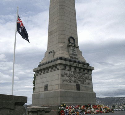 Cenotaph at Hobart, 11 November 2004