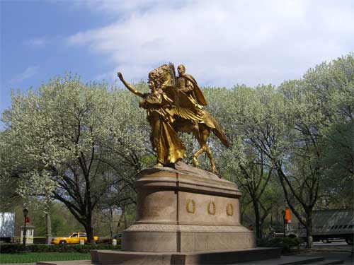 Sherman Statue, 5th Ave / Central Park, NYC. Photo © Jeremy Cousins 2007