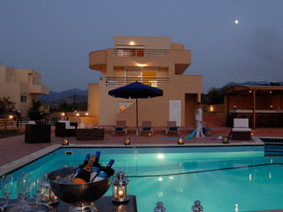villa nereus at night