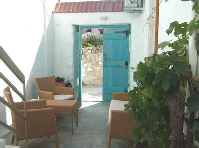 villa iris gate