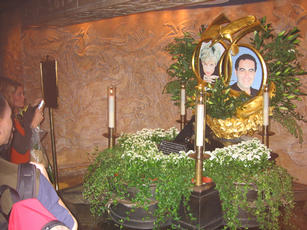 Diana and Dodi memorial at Harrods