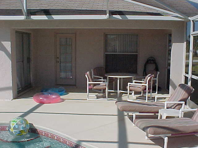 PATIO/LANAI  AREA  (ENTER FROM LIVING SLIDING GLASS DOORS, OR 2ND BATHROOM DOOR)