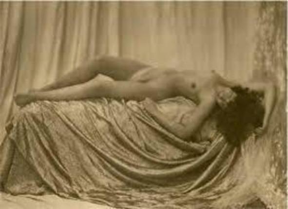 "Happy Beauty" - ORIGINAL PHOTOGRAVURE (1923) by "LARYEW"/"WALERY" (JOSEPHINE BAKER'S PHOTOGRAPHER at "LA FOLIES BERGERE"