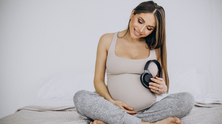 Why pregnant women need to listen to classical music