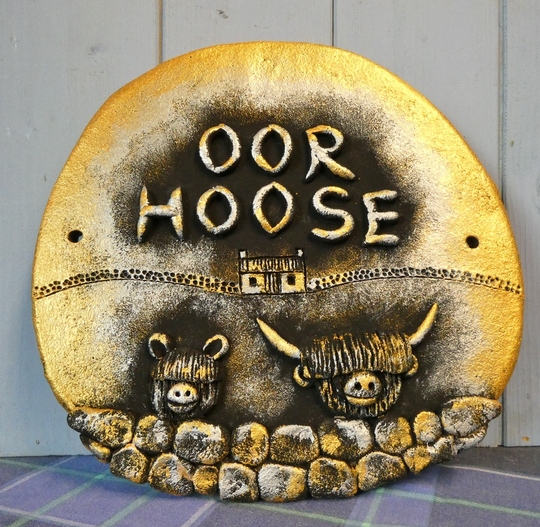 00R HOOSE COWS IN GOLD