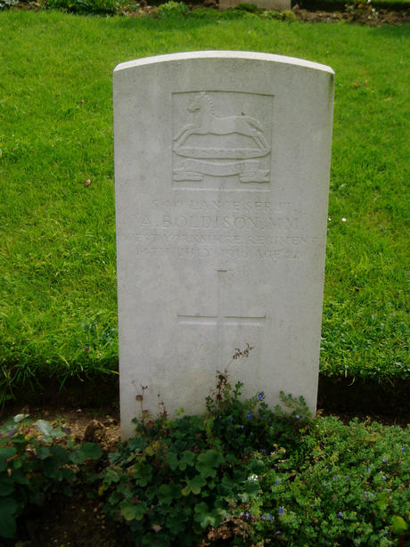 Arrthur Boldisons grave, Authuille, France