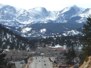 Driving into Estes Park from Hwy 34 East