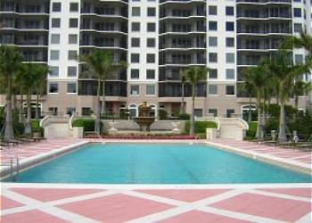 Aversana Pool