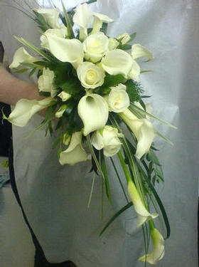 All white calla and rose bouquet