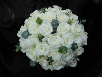 white rose posy