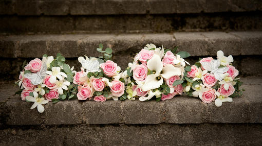 Rose and calla lily bouquets