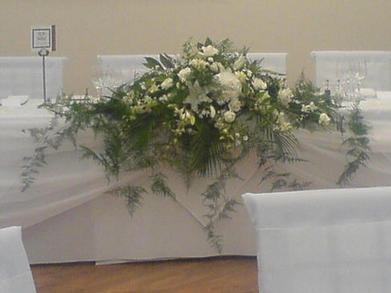 Top table arrangement